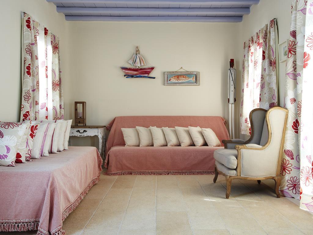 Gt Luxury Suites Ornos  Bilik gambar