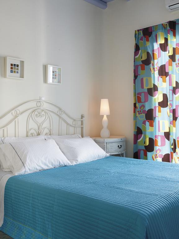 Gt Luxury Suites Ornos  Bilik gambar
